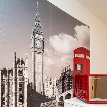 Watford Central Serviced Apartments Extérieur photo
